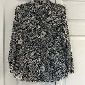 Ann Taylor black & white floral button down shirt